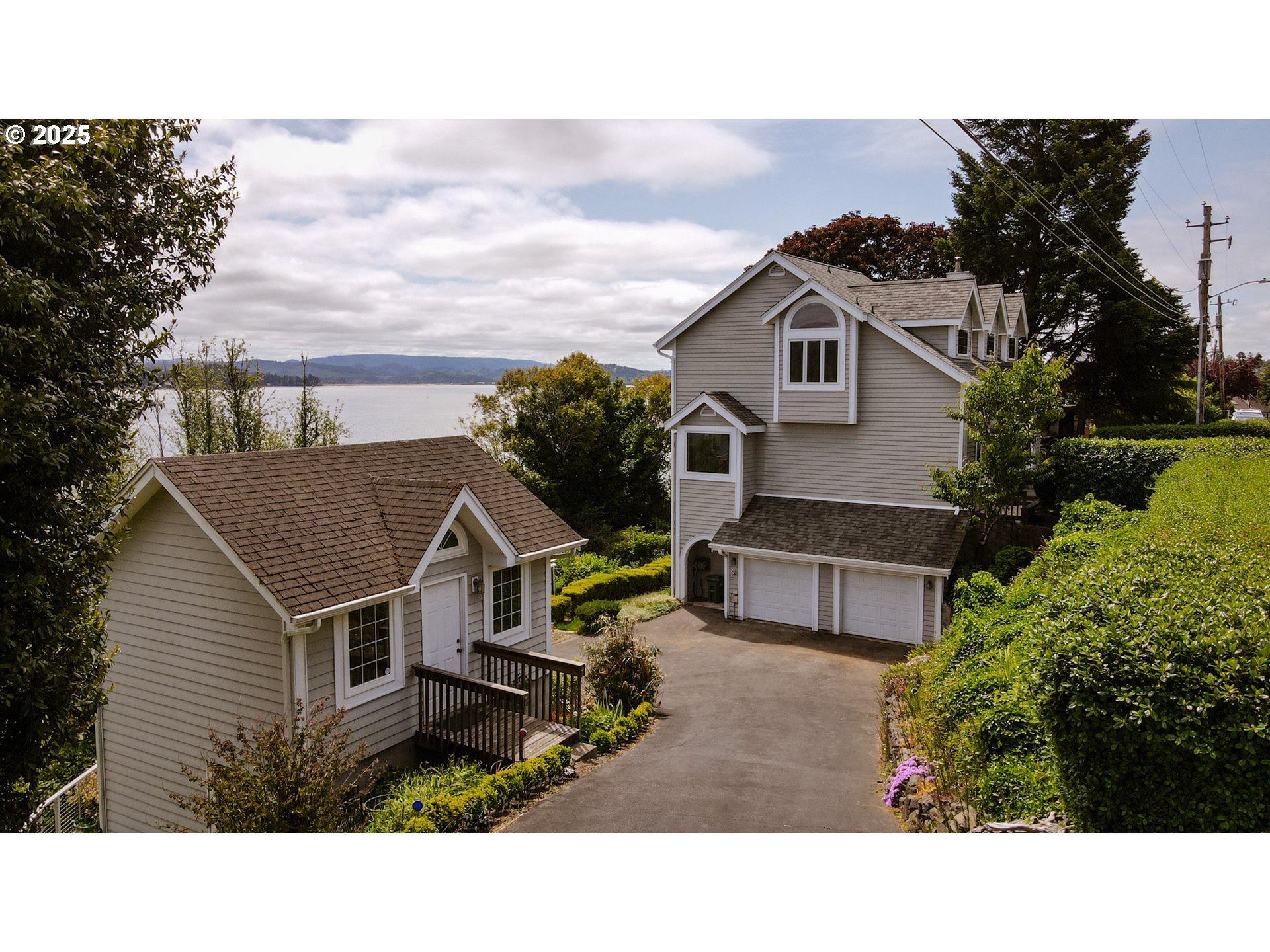 1368 BAYVIEW ST - RMLS #789927538